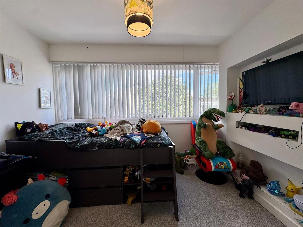 Bed 2 (2).jpg