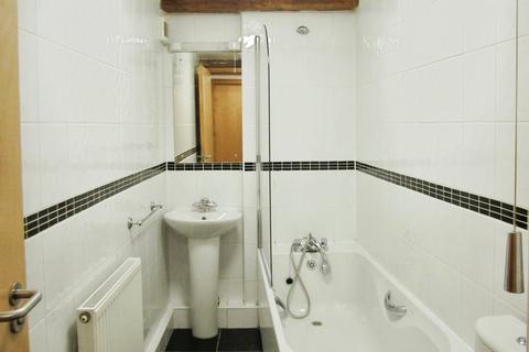1 bedroom flat to rent, Dock Street, Leeds, West Yorkshire, UK, LS10