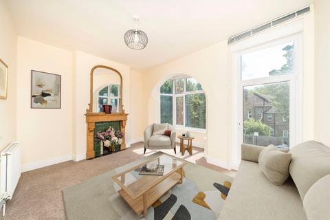4 bedroom apartment for sale, Wellington Gardens, Charlton, London, SE7