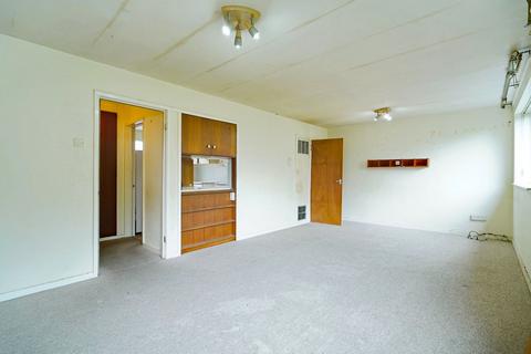 2 bedroom flat for sale, Milcote Road, Solihull B91