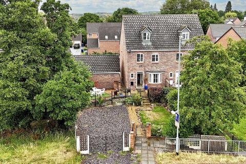 Beacon Rise, Stone, ST15