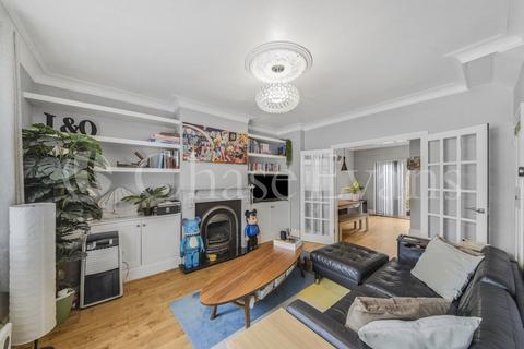 99 Hesperus Crescent, Isle Of Dogs, London, E14 3AB