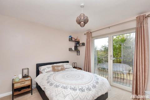 4 bedroom detached house for sale, Highlands Road, Higher Runcorn