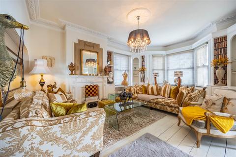 2 bedroom maisonette for sale, WESTCLIFF PARADE, Westcliff-On-Sea
