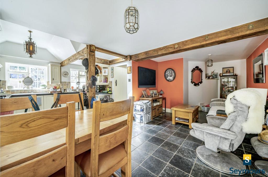 Kitchen/Dining