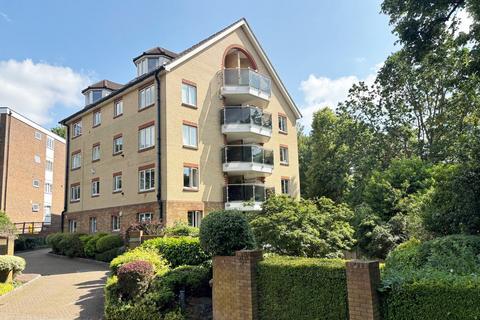 2 bedroom flat for sale, Court Downs Road, Beckenham, BR3