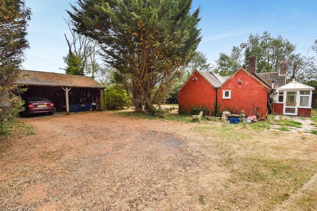 House &amp; Carport.JPG