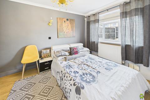 4 Millbrook Avenue, Welling, DA16 2QQ