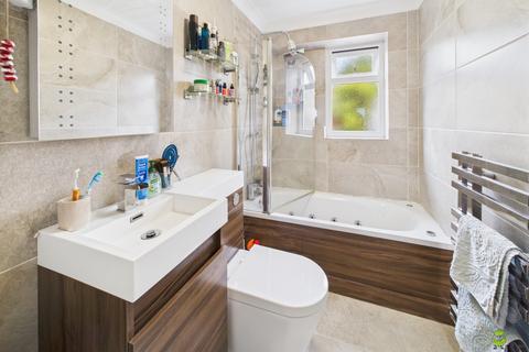 4 Millbrook Avenue, Welling, DA16 2QQ
