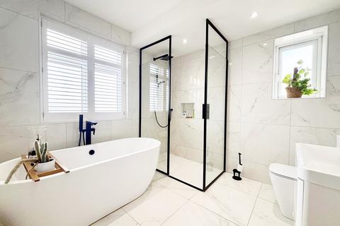 37 Beck Way, Beckenham, BR3 3JX