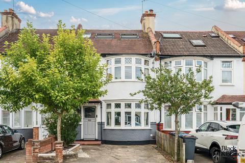 4 bedroom terraced house for sale, Wydehurst Road, Shirley, CR0