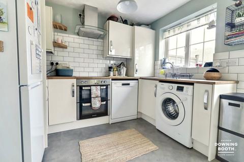 3 bedroom end of terrace house for sale, Williams Avenue, Lichfield WS13