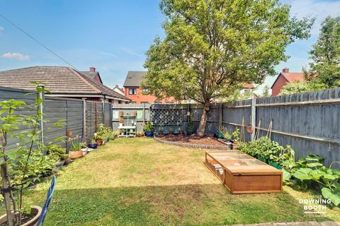 3 bedroom end of terrace house for sale, Williams Avenue, Lichfield WS13