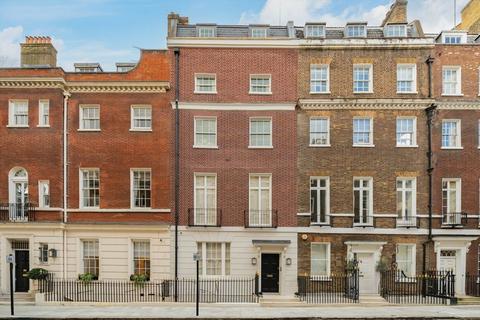 undefined, Chesterfield Street, London W1J