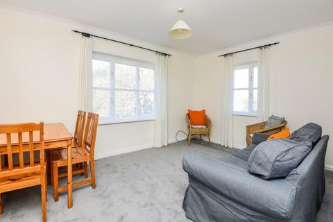 2 bedroom flat for sale, Windlesham Grove, Southfields, London, SW19