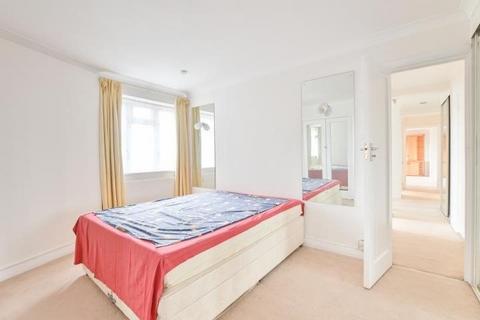 2 bedroom apartment to rent, Ashford Court, Cricklewood