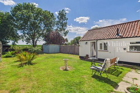 3 bedroom semi-detached house for sale, Coronation Crescent, Hempnall