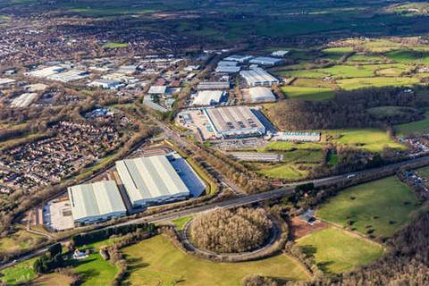 Distribution warehouse to rent, Ravensbank Dr Redditch B98 9NA