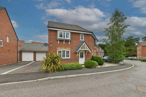 Swallows Close, Bromsgrove, B61
