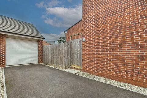 3 bedroom detached house for sale, Swallows Close, Bromsgrove, B61