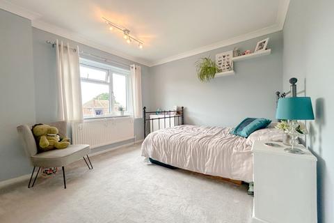 137 Arundel Road, Walton, Peterborough, PE4 6JQ