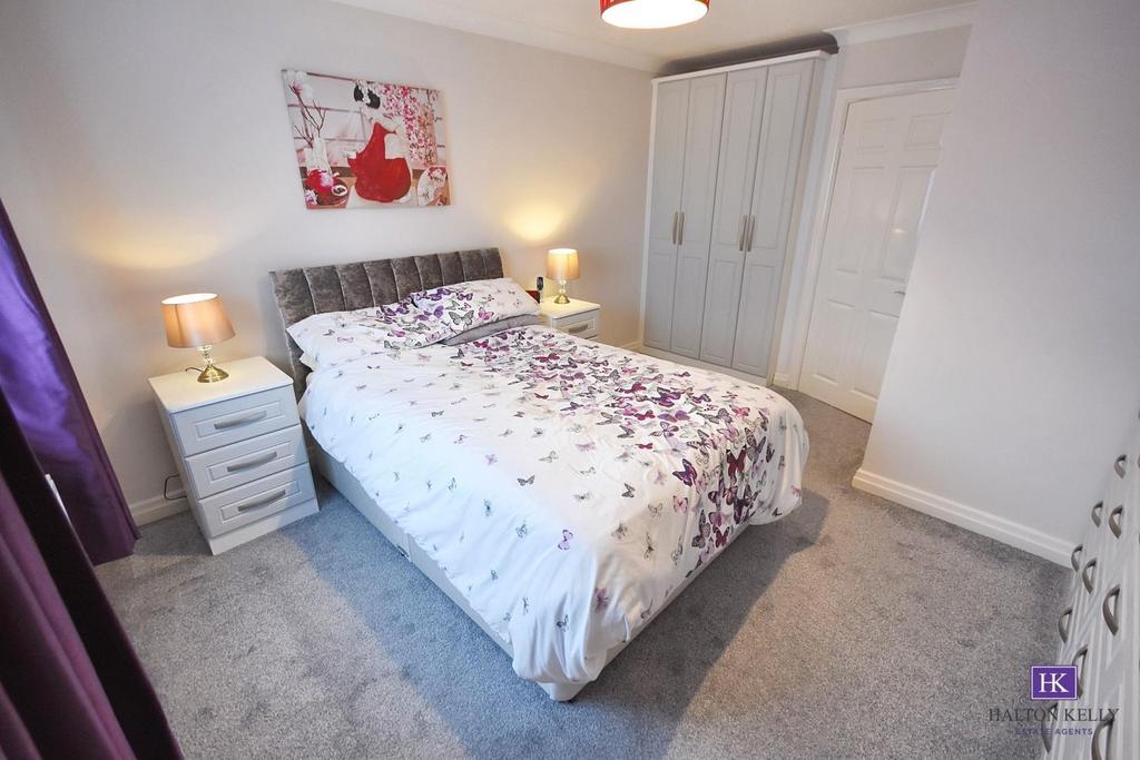 Main bedroom