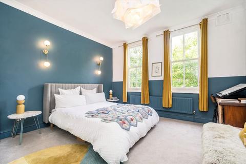 2 bedroom flat for sale, Devonshire Road, London SE23