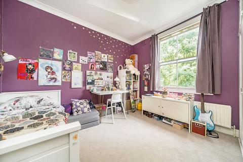 2 bedroom flat for sale, Devonshire Road, London SE23