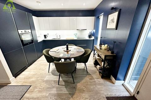 3 bedroom semi-detached house for sale, Winterbourne Drive, Westhoughton BL5 3DT
