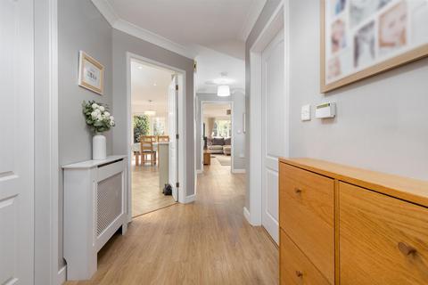 undefined, Cherry Tree Close, Husbands Bosworth LE17