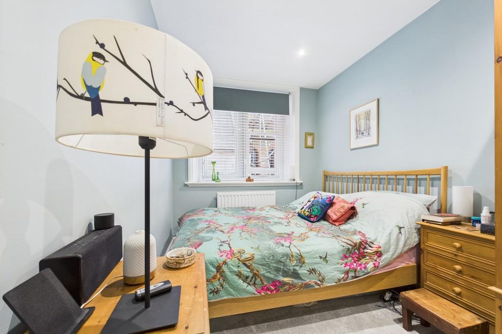 Cam01085 g0 pr0605 still004