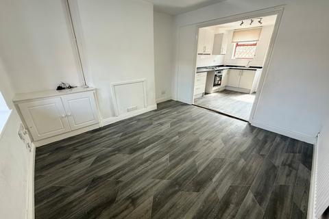 undefined, Long Row, Newark