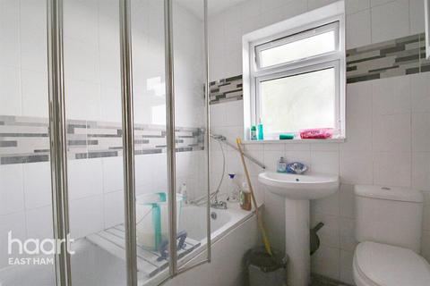 1 bedroom terraced house to rent, Wellington Road, LONDON