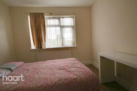 1 bedroom terraced house to rent, Wellington Road, LONDON