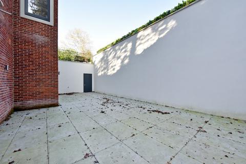 undefined, Wellington Court, Beaconsfield HP9