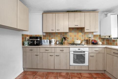 2 bedroom terraced house for sale, Swan Close, Stowmarket