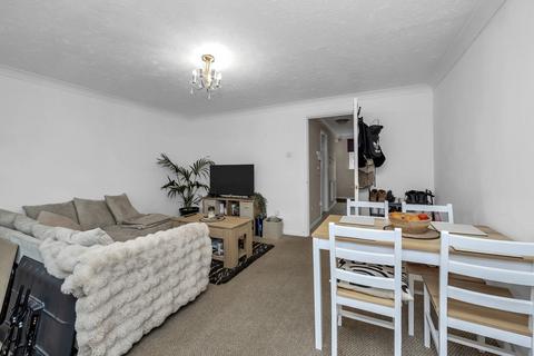 2 bedroom terraced house for sale, Swan Close, Stowmarket