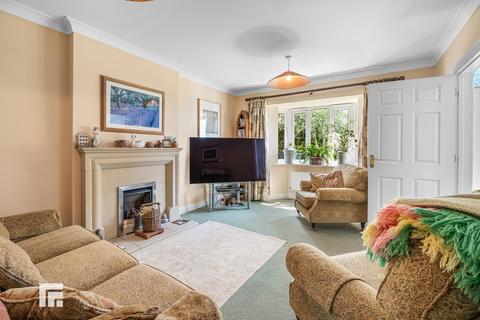 4 bedroom detached house for sale, Windsor Clive Drive, St. Fagans, Cardiff