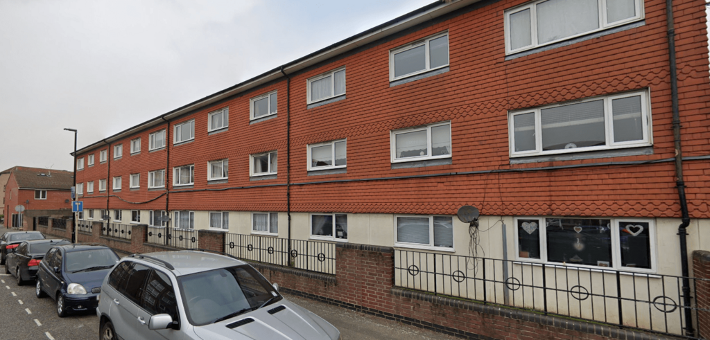 2 bedroom Flat For Sale in Plaistow E13