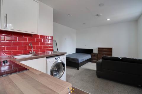 Studio to rent, Gladstone Avenue, Loughborough