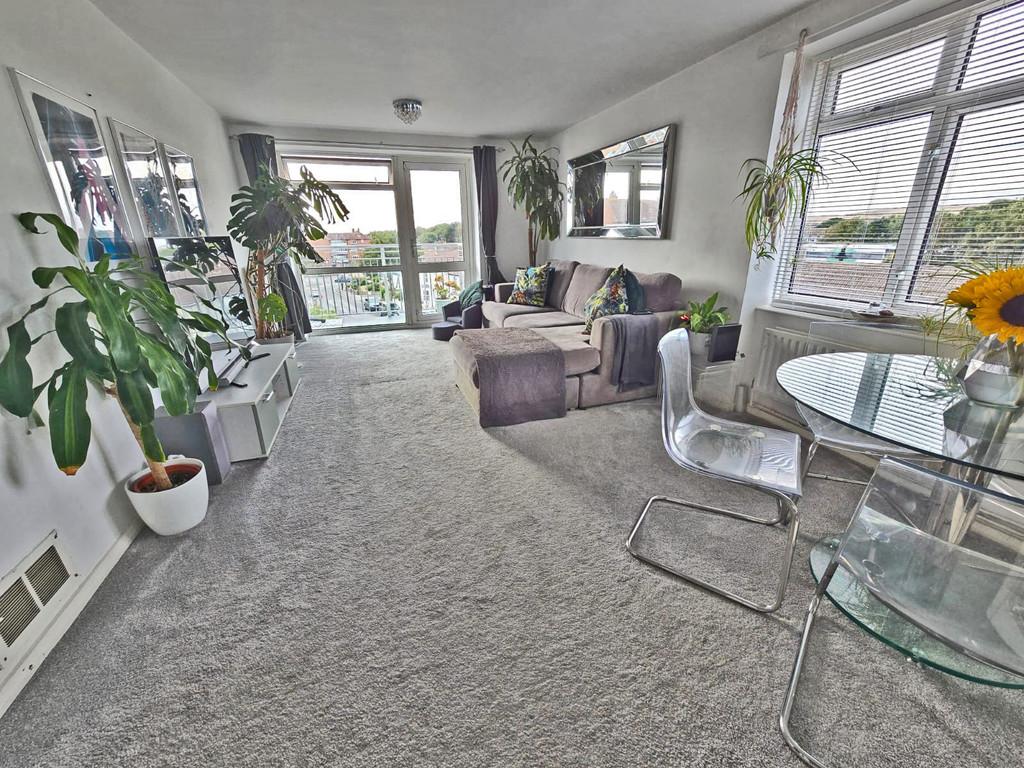 Living room (4)