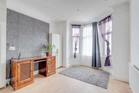 2 bedroom end of terrace house for sale, Eldon Road, Wood Green N22