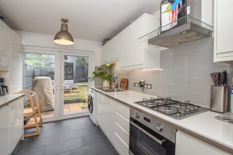 18 Scotts Road, Bromley, BR1 3QD