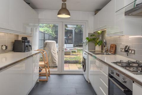 18 Scotts Road, Bromley, BR1 3QD