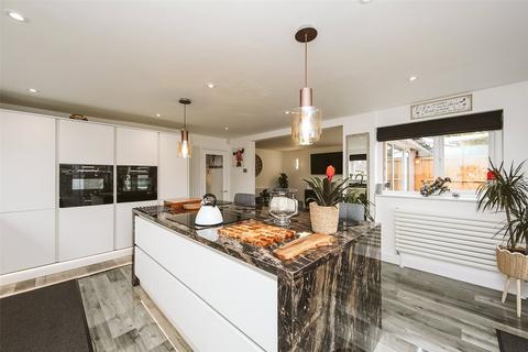3 bedroom semi-detached house for sale, Seacroft Crescent, Southport, Merseyside, PR9
