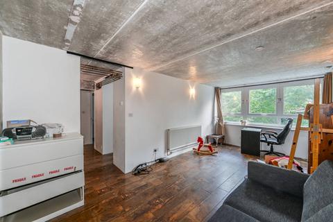 1 bedroom flat for sale, Palmerston House, Battersea, London, SW11
