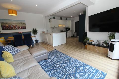 1 Birch Coppice, Brierley Hill, DY5 1AP