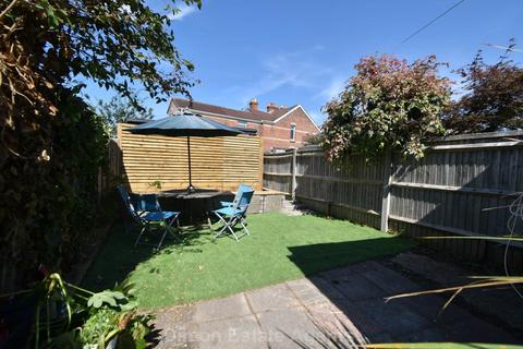 3 bedroom terraced house for sale, Gordon Road, Gosport
