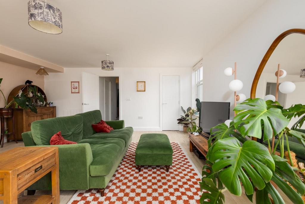 Flat 5 Redcliffe Lofts, 41 Guinea Street, BS1-3.jp