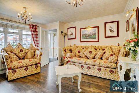 3 bedroom detached house for sale, Penzance Way, Nuneaton